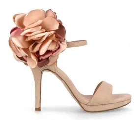 MENBUR Nude suede sandal with corsage