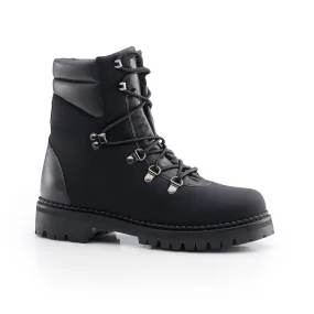 Sapporo Black Tech Boot