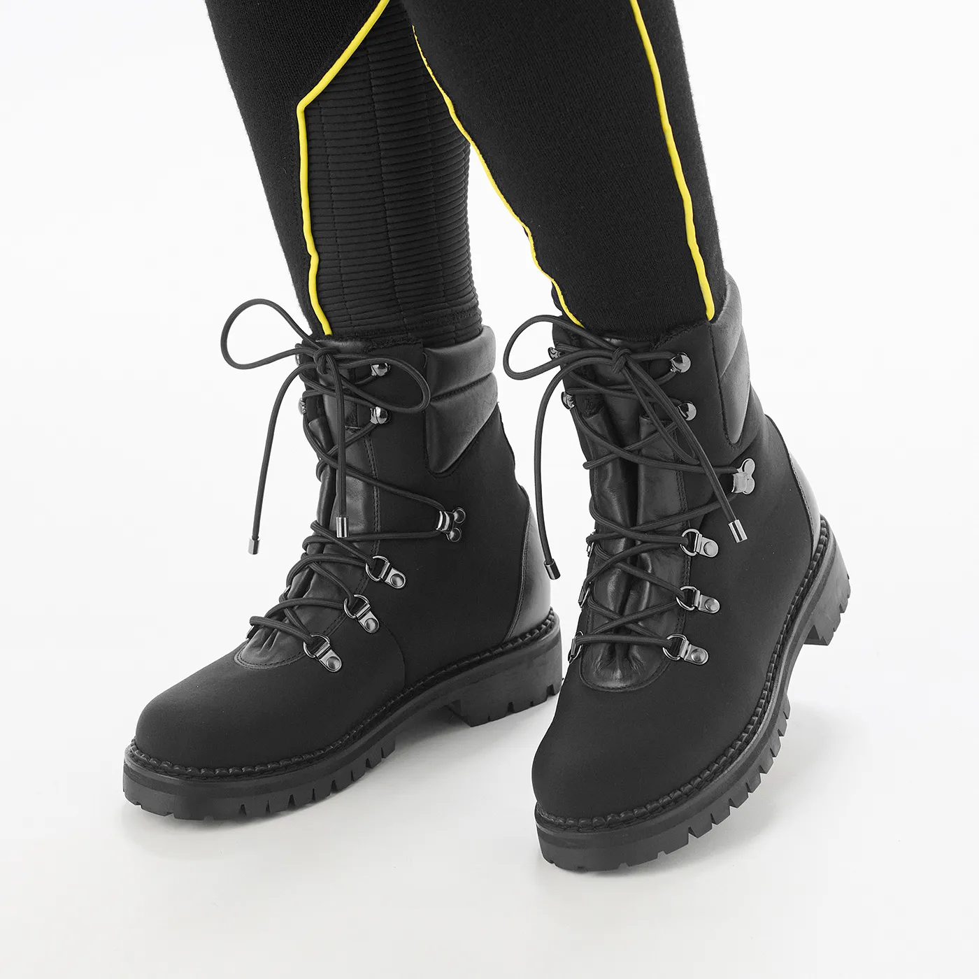 Sapporo Black Tech Boot