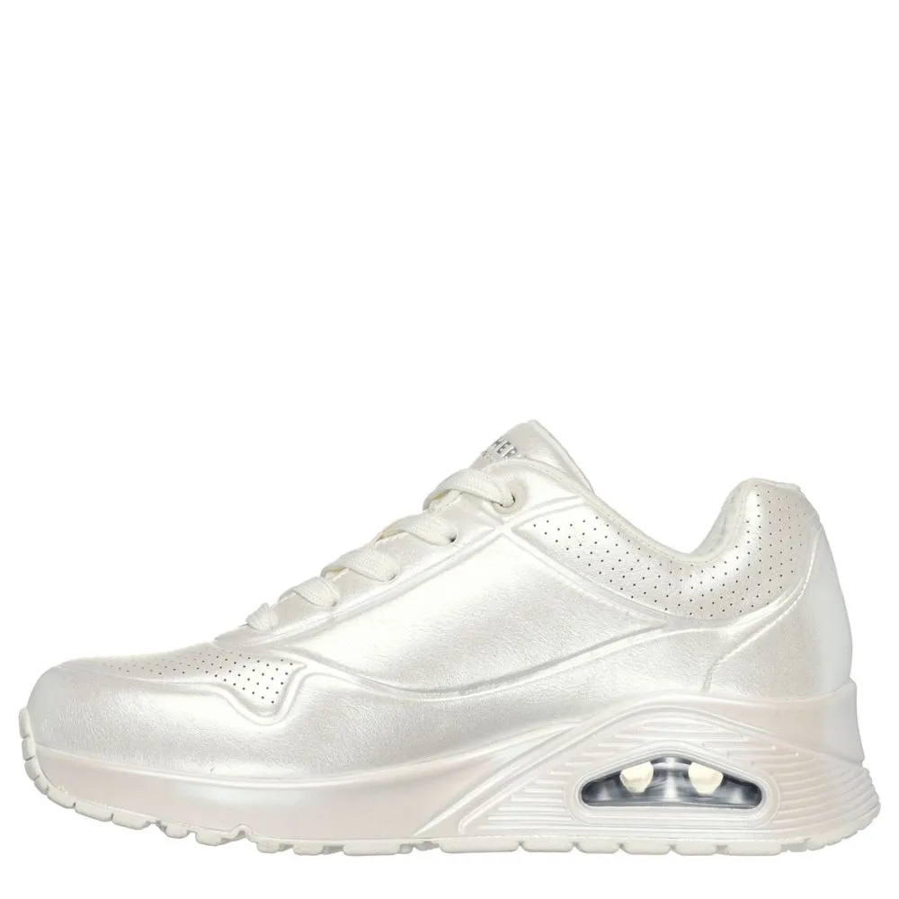 SKECHERS  WOMENS UNO SNEAKER