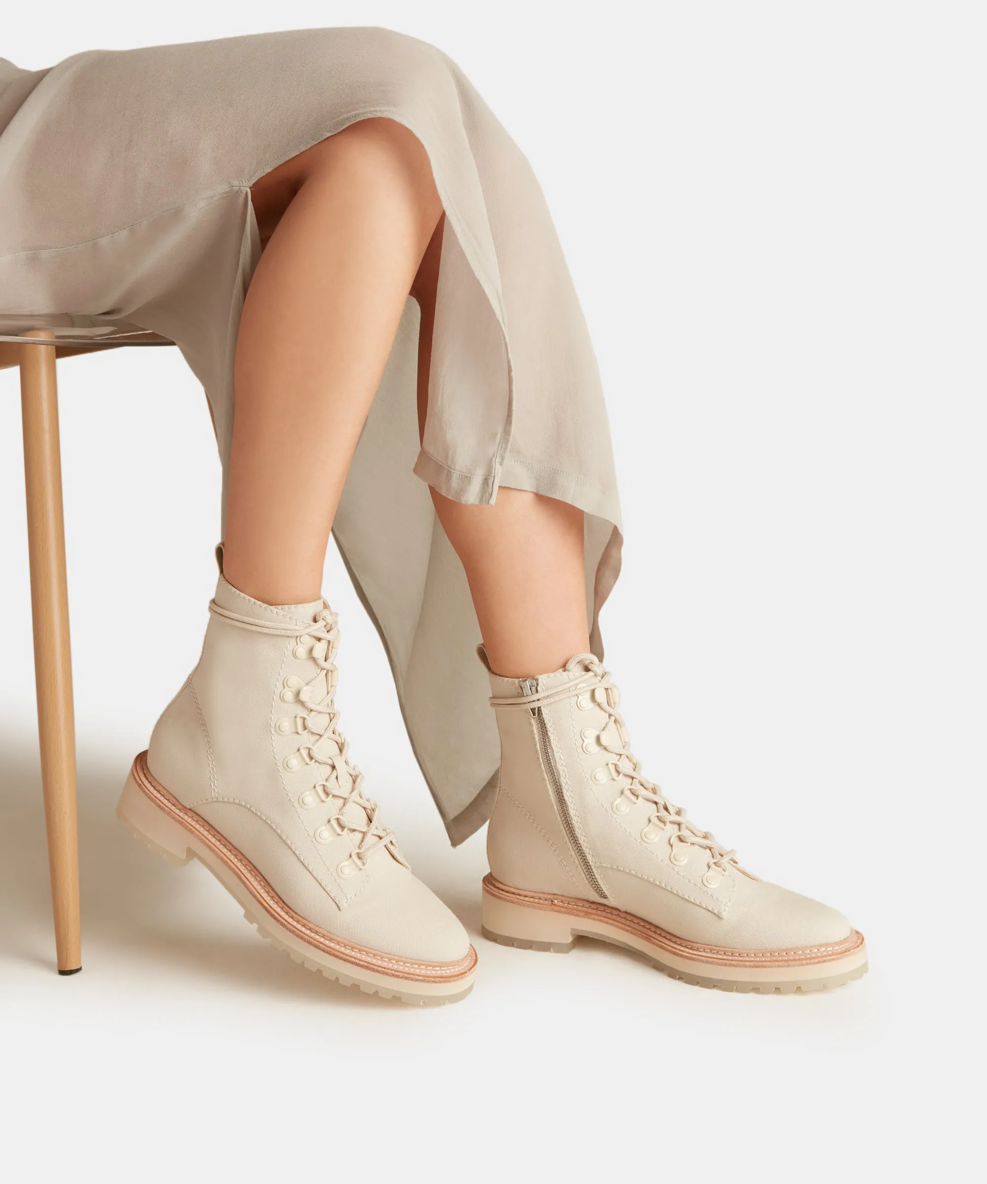 WHITNY BOOTS SANDSTONE CANVAS