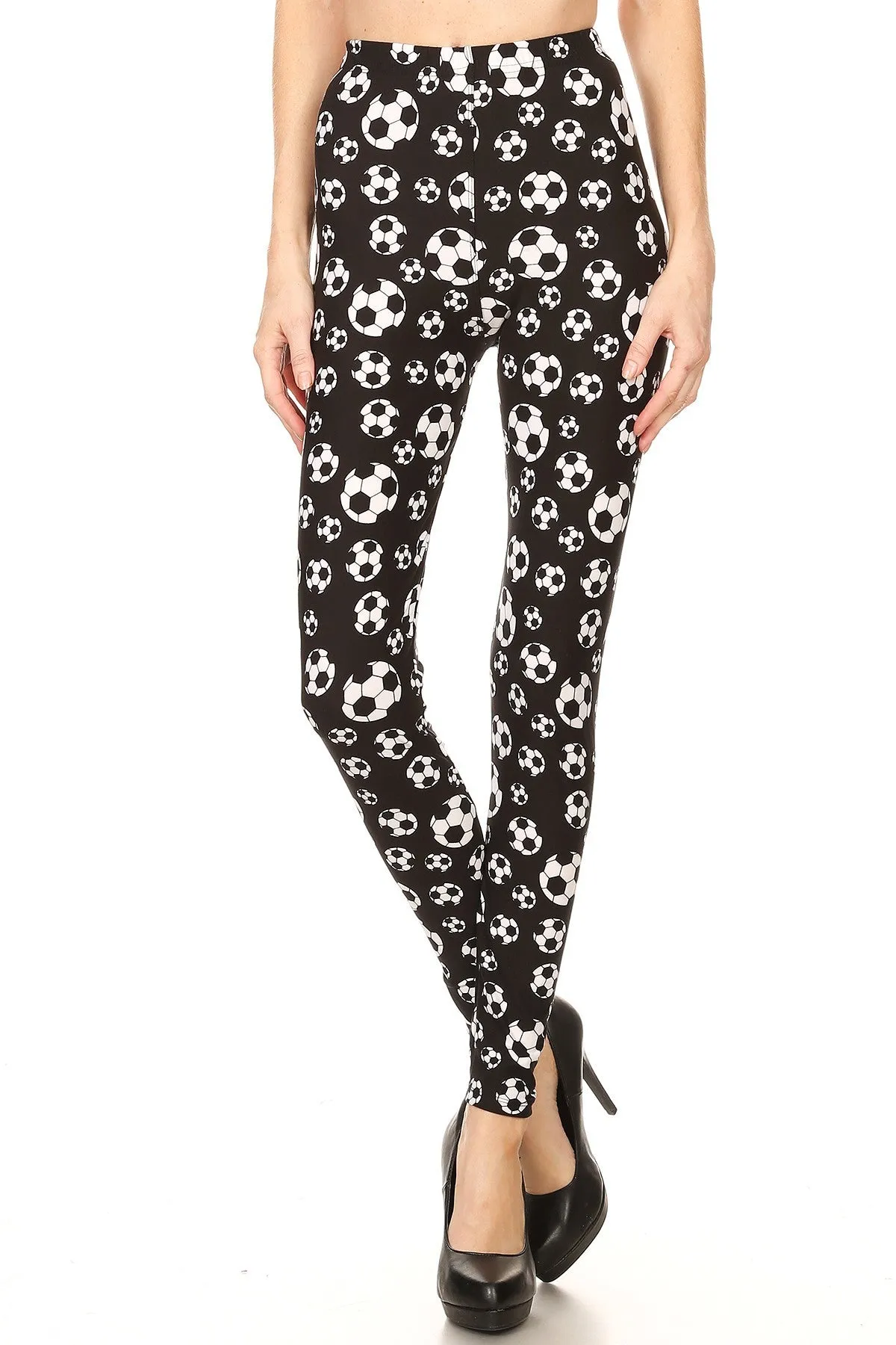 Women's Plus B&W Soccer Ball Sports Pattern Printed Leggings