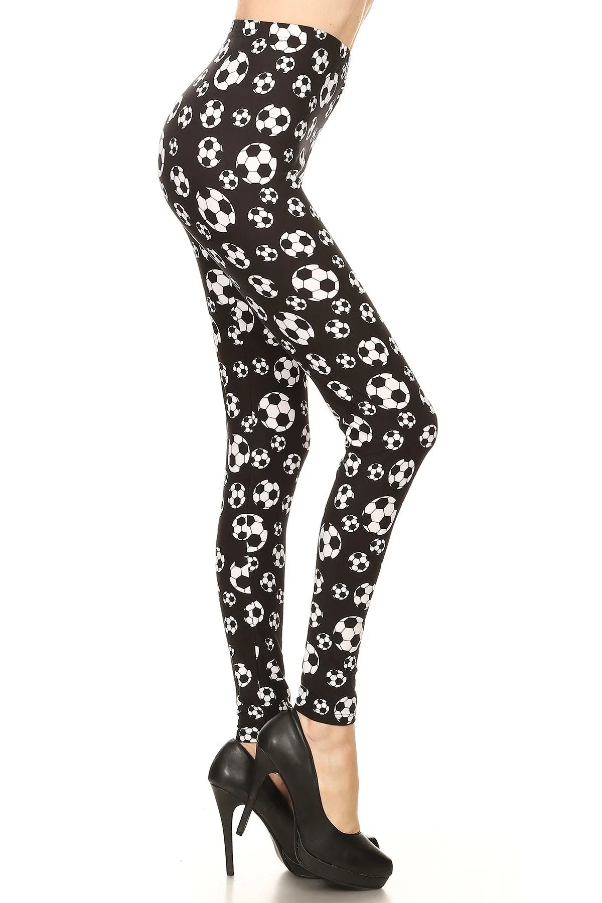 Women's Plus B&W Soccer Ball Sports Pattern Printed Leggings