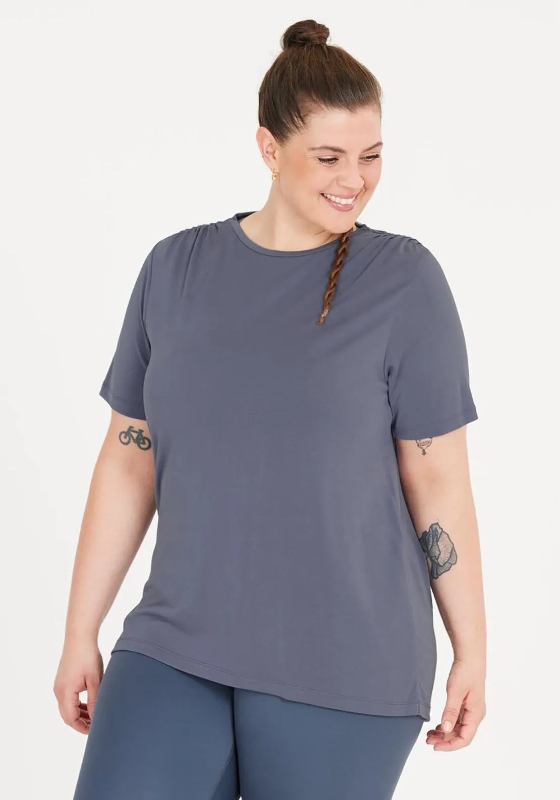 Zamilla Womens Loose Fit Short Sleeve Tee